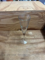 Champagne flutes 17