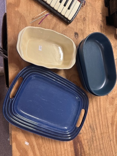 Box lot of 10 blue serving plates and bowls