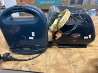Kitchen appliance lot - Tefal Snack Collection, sunbeam pie maker, kambrook press & skillet - 2