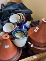 Box lot of Terracotta earthenware and stoneware - 3