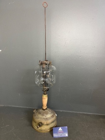 Coleman Canada Sunshine of the Night pressure lamp 1959