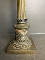 Duplex burner oil lamp amber ruffled glass shade - 4