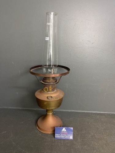 Aladdin junior British made kerosene oil lamp
