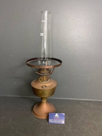 Aladdin junior British made kerosene oil lamp