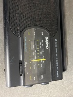 Sanyo RP 6168 two band portable AM FM radio - 5