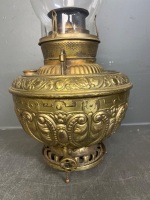 Ornate embossed brass centre draft oil lamp - 4