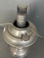 Millers Vestal USA centre draft oil lamp - 4
