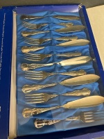 Rodd Camille silver plate fish eaters boxed - 3