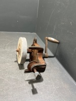 Cast iron clamp hand crank bench grinding wheel sharpening stone - 2