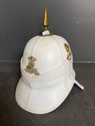 White pith helmet Band Corps badge