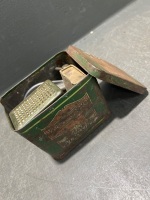 Beam clamp Redheads Power Plus and Karicare tins