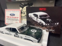 1974 Ford Falcon XB GT - # 33 Allan Moffat - White Black Brut Australian Touring Car Championship - 3064 / 4000 - Biante87413 - Certificate Signed Allan Moffat - 3