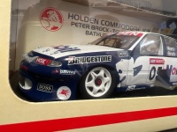 1996 Holden Commodore VR - # 05 Peter Brock/Tomas Mezera - HRT AMP Bathurst 1000 - 2836 / 4000 - BianteB180401B - Certificate Signed Peter Brock - 4
