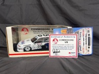 1995 Holden Commodore VR - # 05 Peter Brock - Tooheys 1000 - 4332 / 6000 - BianteB180401A - Certificate Signed Peter Brock