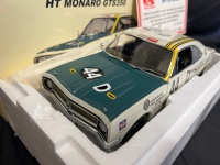 1969 Holden Monaro HT GTS350 - # 44D Colin Bond/Tony Roberts - HDT Bathurst Winner - 1769 / 5000 - AUTOart86961 - Certificate Signed Colin Bond - 3