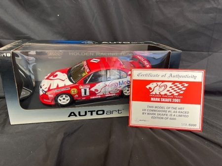 2001 Holden Commodore VX - # 1 Mark Skaife - Holden Racing Team - 5358 / 6000 - AUTOart80161