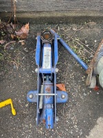 Blue Hydrualic Floor Jack
