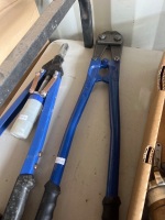 Kincrome 525mm Long-Arm Hand Riveter with Ecplipse Tubular Bolt Cutter