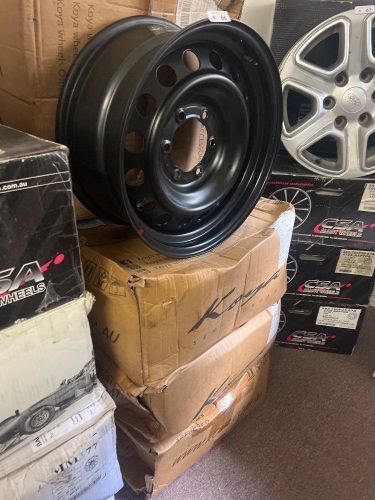 4x Black Steel Rims &ndash; Multi-Hole Stud Pattern