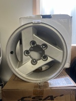 5x Silver 3-Spoke Alloy Rims &ndash; 5-Stud - 2
