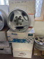 4x Silver 3-Spoke Trailer Alloy Rims &ndash; 6-Stud