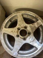 2x Silver 5-Spoke Alloy Rims &ndash; 5-Stud - 2