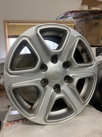 4x Silver Ford Alloy Rims &ndash; 6-Spoke, 5-Stud