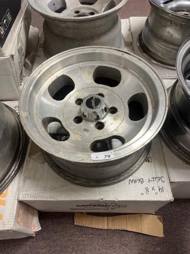 2x 14x8" Chevy 5-Spoke Alloy Rims with Centre Caps
