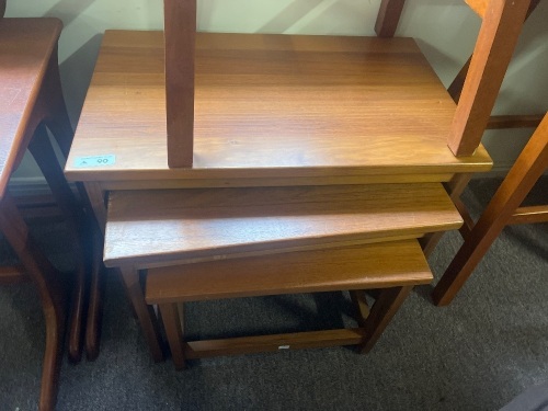 Wooden Nesting Tables (3)