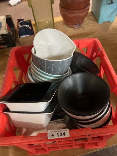 Large Lot of Kitchen Bowls