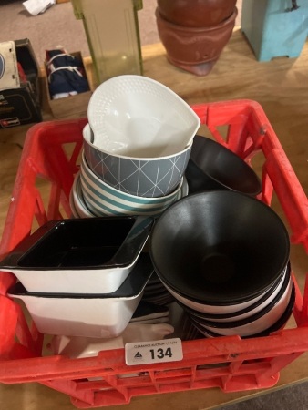Large Lot of Kitchen Bowls