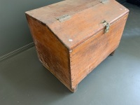 Large Vintage Bush Furniture Timber Box with Lifting Flap - 2