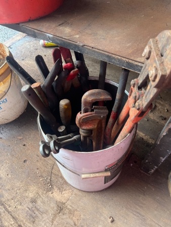 Mixed Hand Tools Lot Pipe Wrenches and Pliers