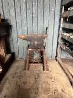 Rusty Blacksmith Anvil on Metal Stand - 3