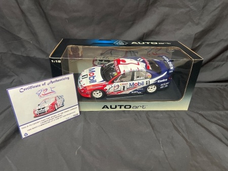 1999 Holden Commodore VT # 1 Craig Lowndes Mobil HRT - Winner ATCC - 0004/7020 AUTOart A89961