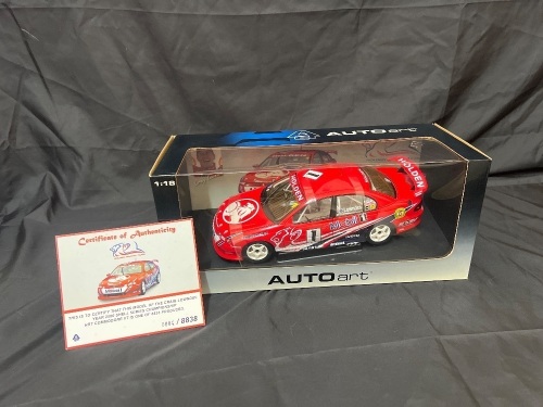 2000 Holden Commodore VT # 1 Craig Lowndes - HRT - SSC 0004/8838 AUTOart A80060