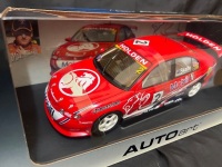 2000 Holden Commodore VT # 2 Mark Skaife - HRT Winner SSC - 0004/5922 AUTOart A80061 - 2