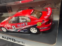 2000 Holden Commodore VT # 2 Mark Skaife - HRT Winner SSC - 0004/5922 AUTOart A80061 - 3