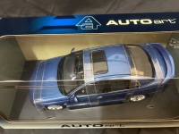 2001 Holden Commodore VX 15th Anniversary Clubsport - 0004/3000 - AUTOart 73308 - 4