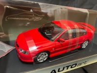 2002 Holden Commodore VY SS Series II in &ldquo;Red Hot&ldquo; - 0004/2000 - AUTOart 73426 - 2