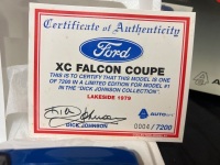 1979 Ford Falcon XC Cobra # 17 Dick Johnson - Lakeside Car - ATCC AUTOart A87611 - Certificate Signed Dick Johnson - 4