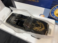 1977 Pontiac Firebird Trans Am &ndash; Black - Franklin Mint B11C375 - 2