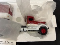 1939 Peterbilt Tractor Trailer [Campbell's Soup] - Matchbox DYM38337 - 3