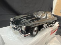1954 Mercedes-Benz 300SL &ldquo;Gullswing&rdquo; Black Limited Edition - 0078/2500 - Franklin Mint B11E415