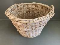 XXL Vintage Wicker Basket