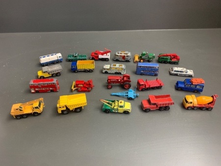 Asstd Lot of 21 Vintage Matchbox Lesney Cars & Trucks