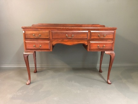 Vintage Mahogany Ladies Kneehole Desk