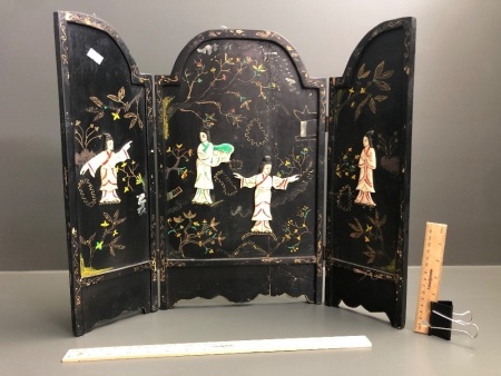 Small Vintage Chinese Black Lacquered Screen with Carved Bone Decoration