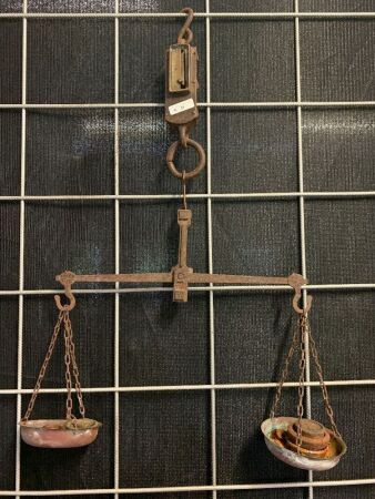 Antique Iron Spring Balance Scale + Hanging Balance Scales with Weights and Copper Pans