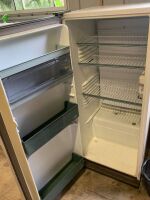 Frigidaire Upright Fridge 190l - 3